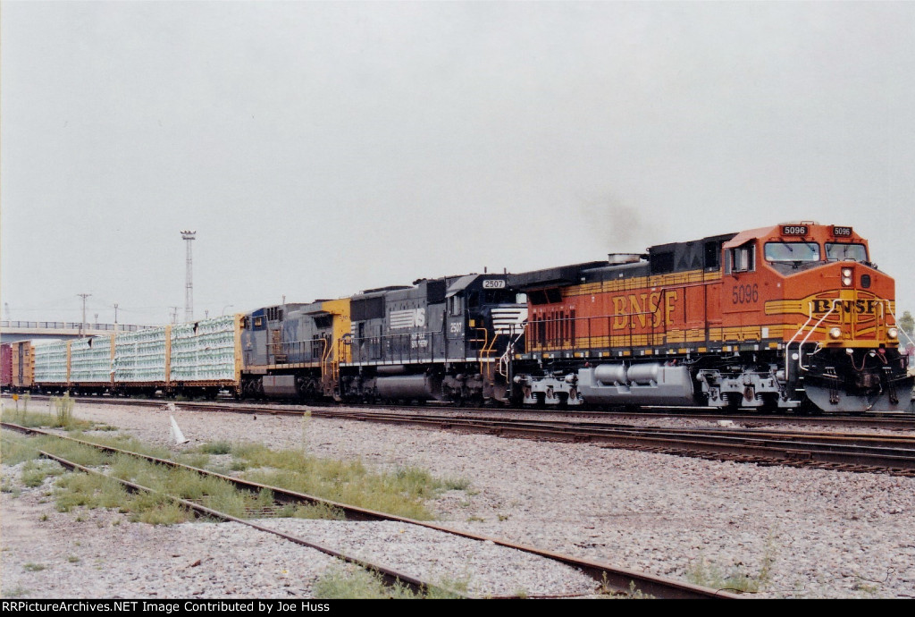 BNSF 5096 East